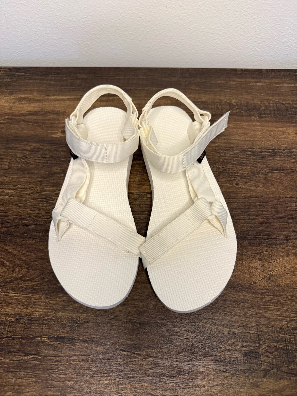 Teva Original Universal White Sandal Women’s Size 8